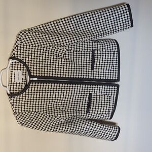 Banana Republic Black&White Blazer - Zip Front Closure - Interior Lined -Size 12